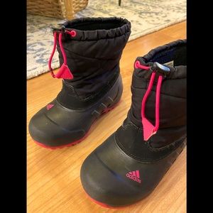 Adidas Winterfun Boot - Girl Size 1